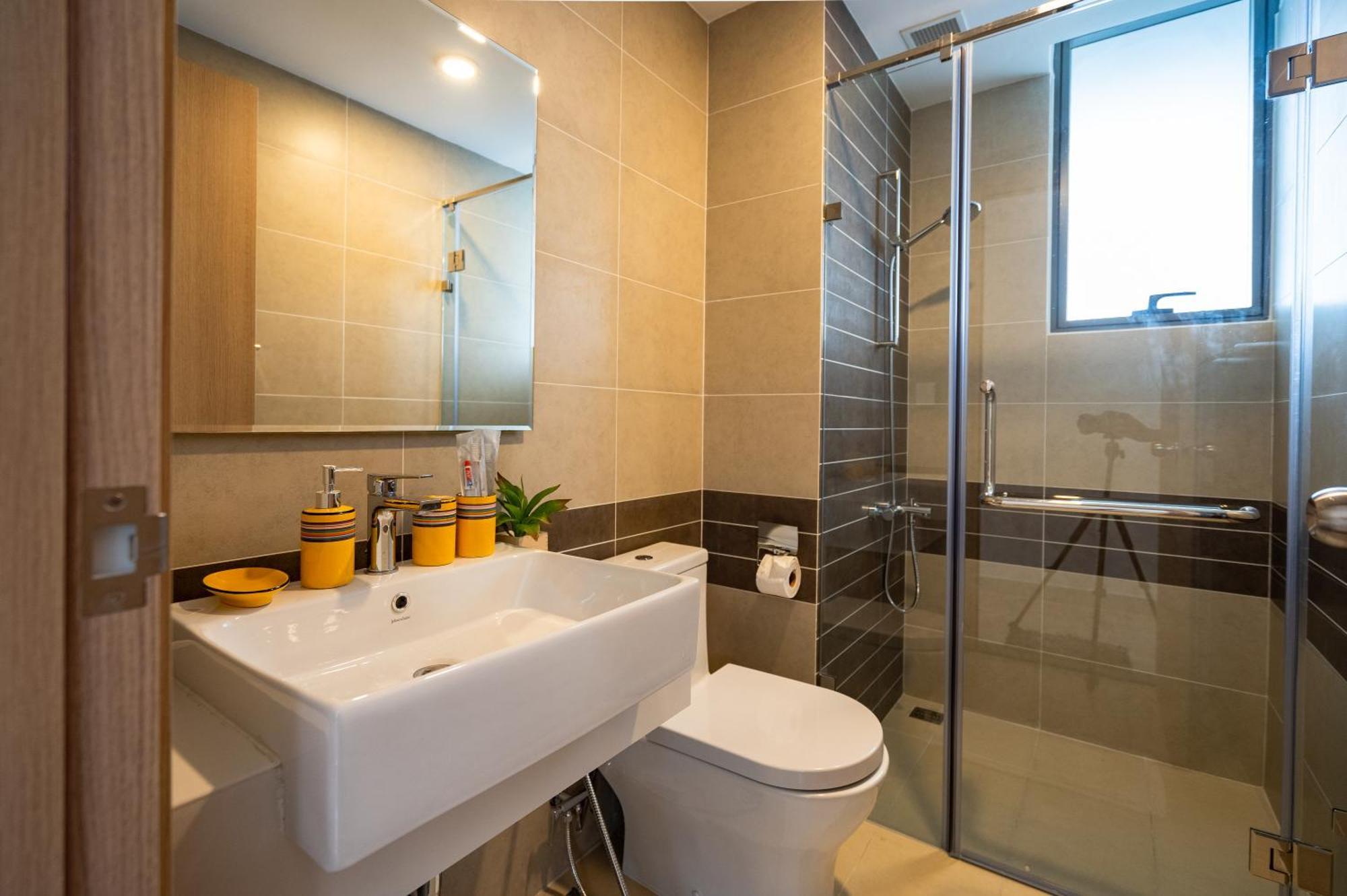 Central Business District Rivergate Apartment - Free Pickup & Pool Ho Chi Minh City Exterior photo